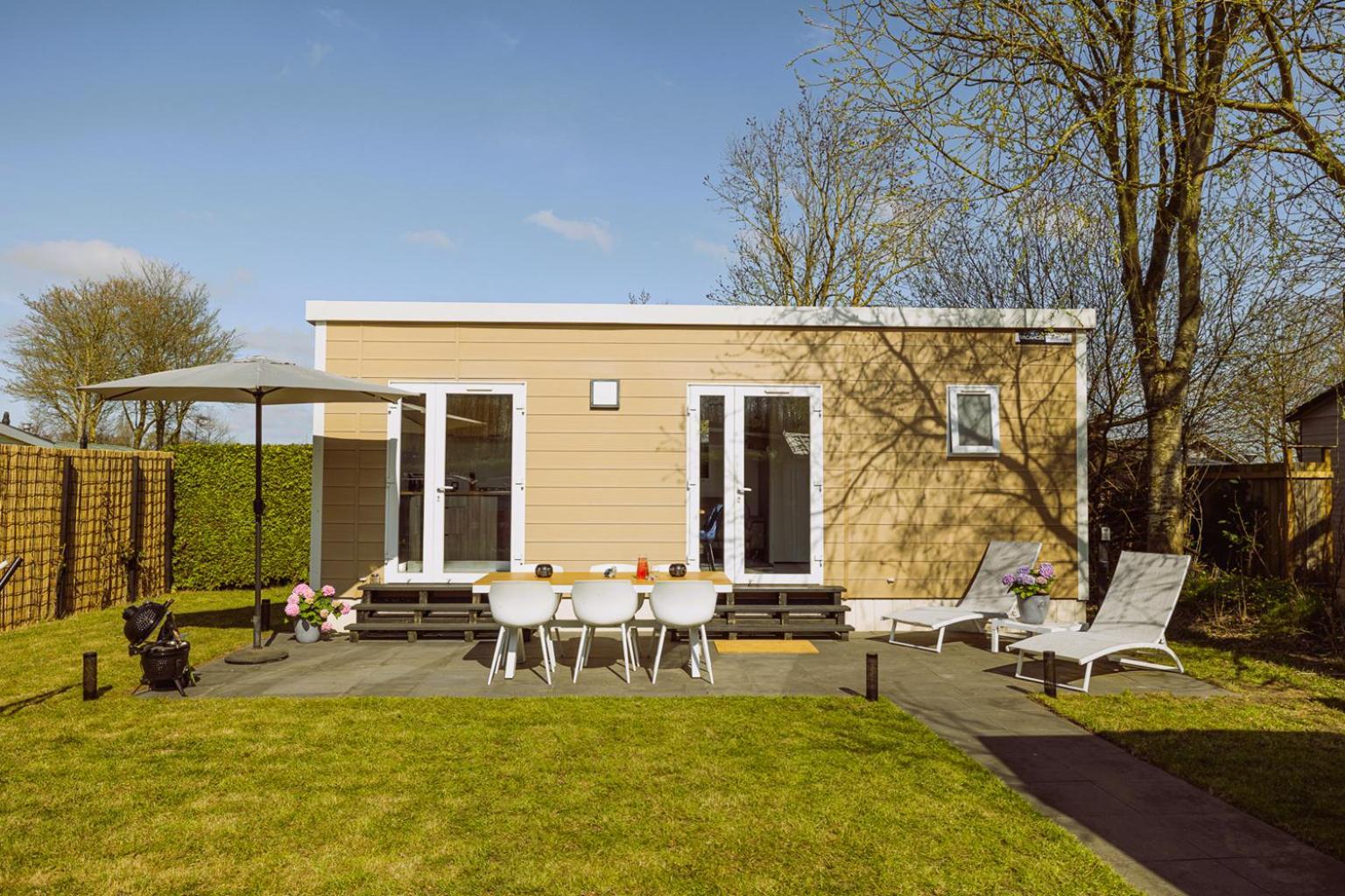 De Frije Fugel - Een Luxe Chalet Op De Friese Wadden Tzummarum Exterior photo
